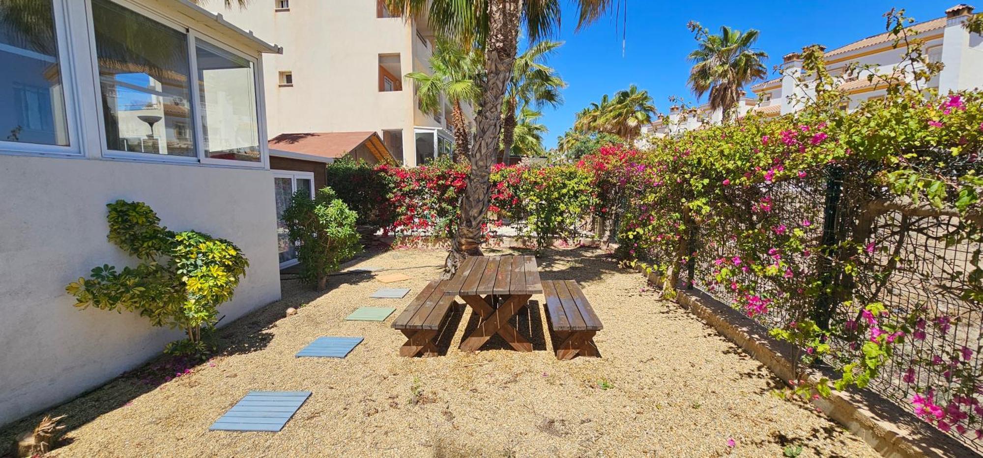 Apartamentos Paraiso Vera Playa: Beachfront with Private Pool and Garden Exterior photo